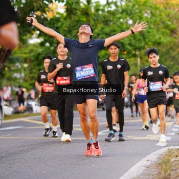 Runner Photo 4053037