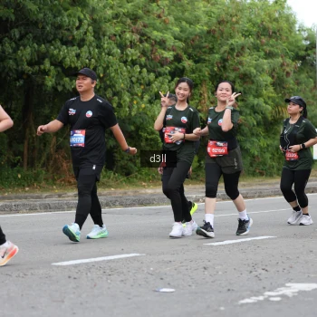 Runner Photo 4053150