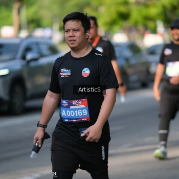 Runner Photo 4053169