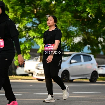 Runner Photo 4053194