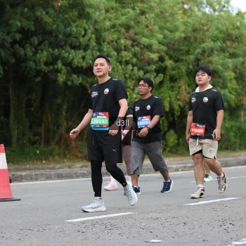 Runner Photo 4053213