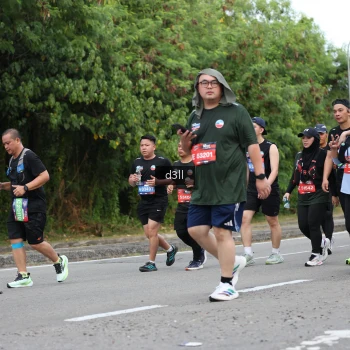 Runner Photo 4053313