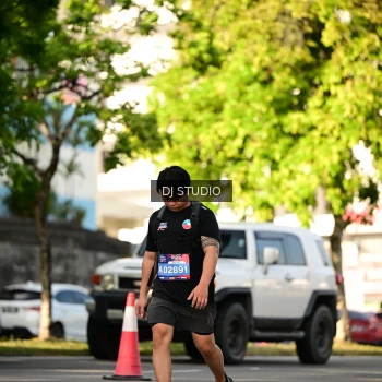 Runner Photo 4053419