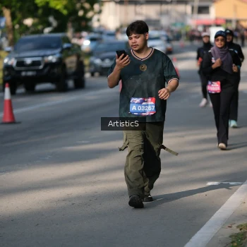 Runner Photo 4053575