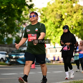 Runner Photo 4053596