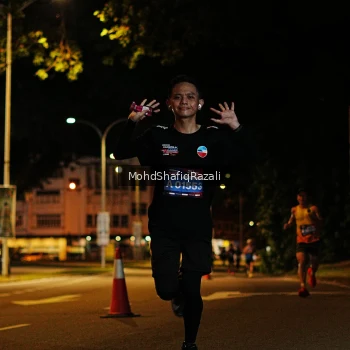 Runner Photo 4053647