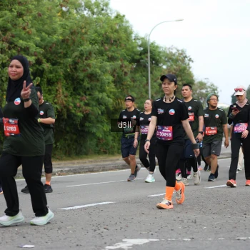 Runner Photo 4053665