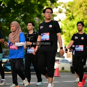 Runner Photo 4053680