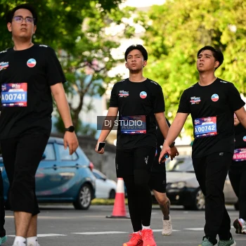 Runner Photo 4053699