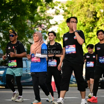 Runner Photo 4053704