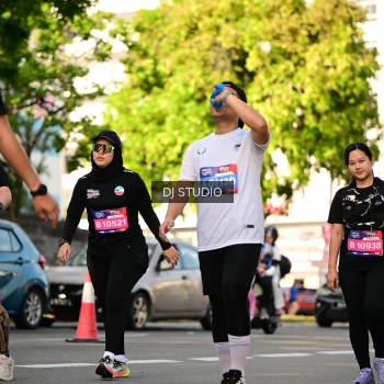 Runner Photo 4053759