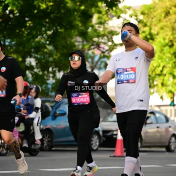 Runner Photo 4053768