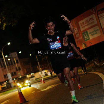 Runner Photo 4053813