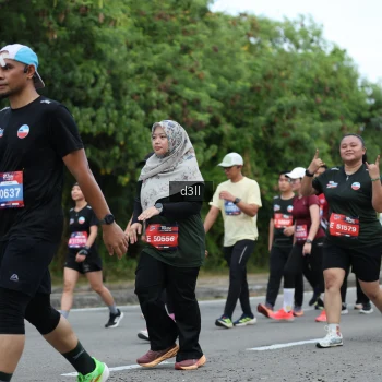 Runner Photo 4053870
