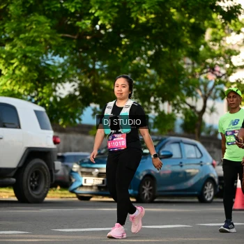 Runner Photo 4053903