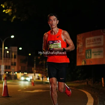 Runner Photo 4053943