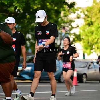 Runner Photo 4053947