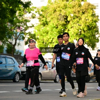 Runner Photo 4053980