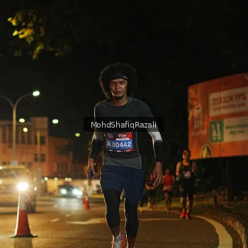 Runner Photo 4054037
