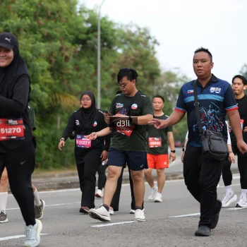 Runner Photo 4054068