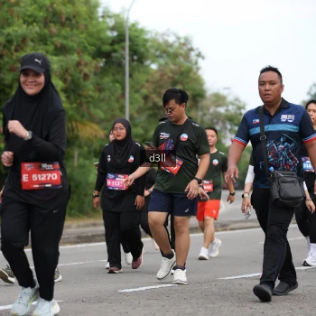 Runner Photo 4054073