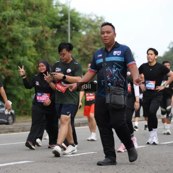Runner Photo 4054074