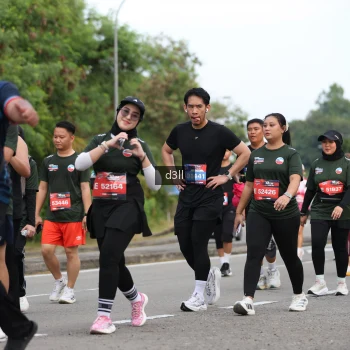 Runner Photo 4054100