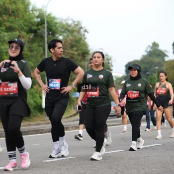 Runner Photo 4054110