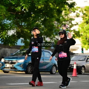 Runner Photo 4054111