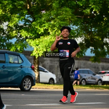 Runner Photo 4054149
