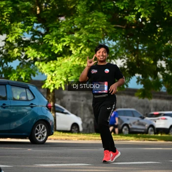 Runner Photo 4054155