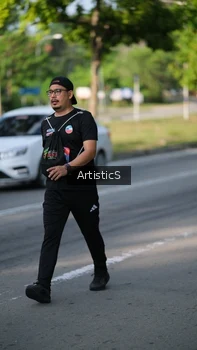 Runner Photo 4054168