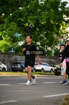 Runner Photo 4054197