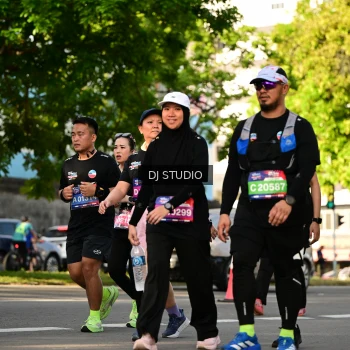 Runner Photo 4054211