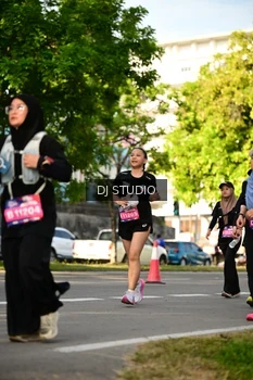 Runner Photo 4054318