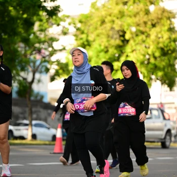Runner Photo 4054366