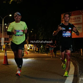 Runner Photo 4054459
