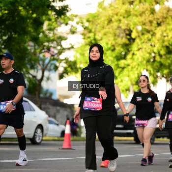 Runner Photo 4054474