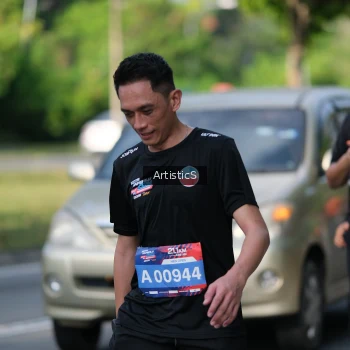 Runner Photo 4054615