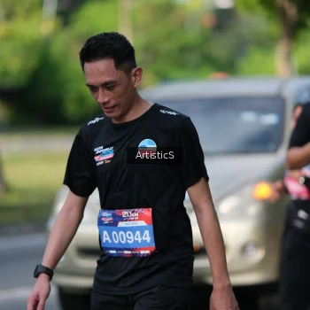 Runner Photo 4054623