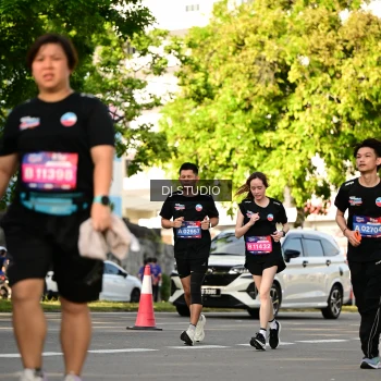 Runner Photo 4054642