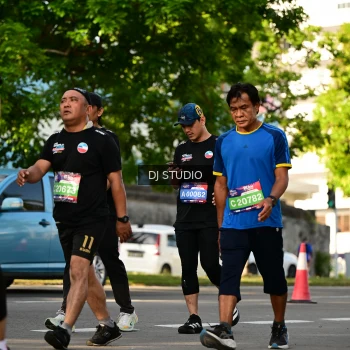 Runner Photo 4054671