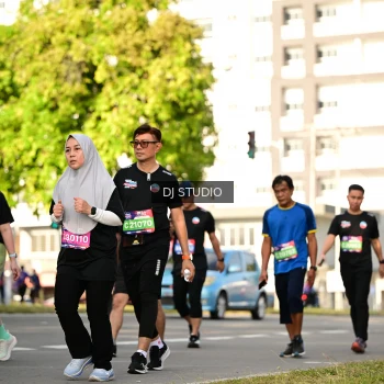 Runner Photo 4054677