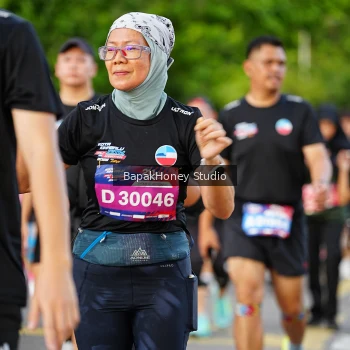 Runner Photo 4054702