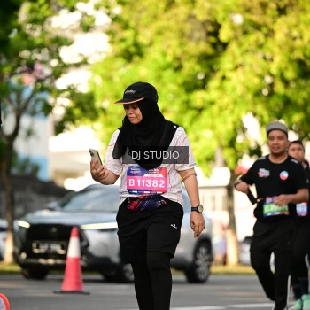 Runner Photo 4054799