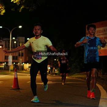 Runner Photo 4054930