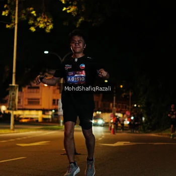 Runner Photo 4054943