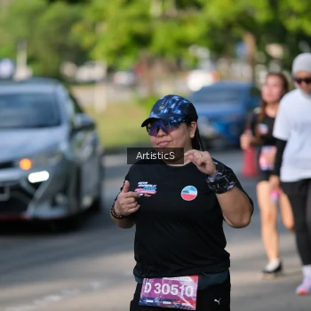 Runner Photo 4055001