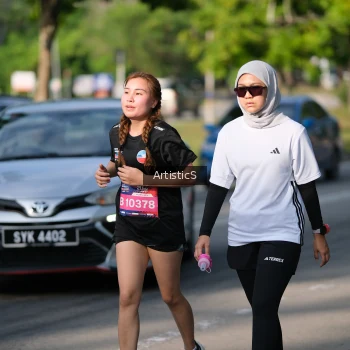 Runner Photo 4055034