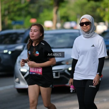 Runner Photo 4055053